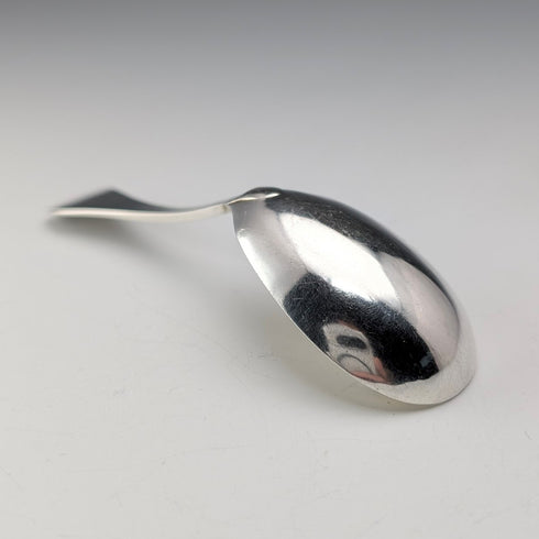 1901 British antique sterling silver tea caddy spoon by Robert Stebbings